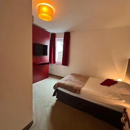 Restaurant Waldschloesschen 호텔 4*