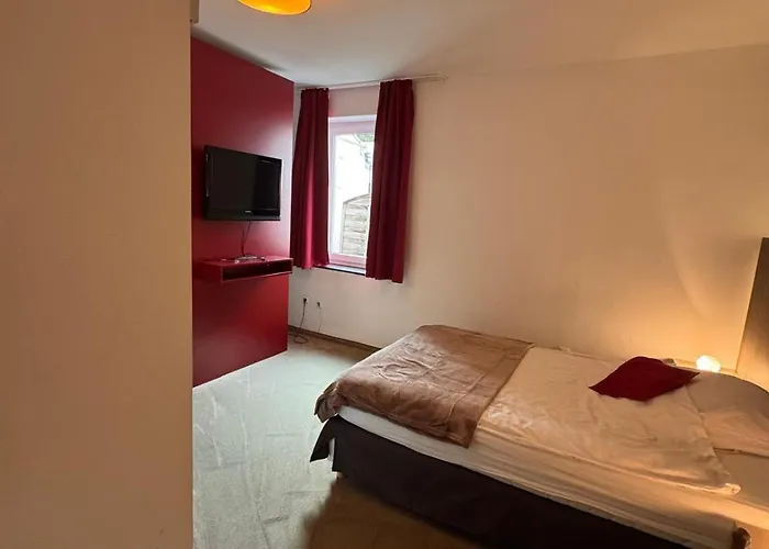 Restaurant Waldschloesschen 호텔 4*